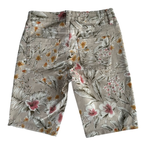 SUKO JEANS Floral Pull on Shorts Size 4 - Picture 2 of 12